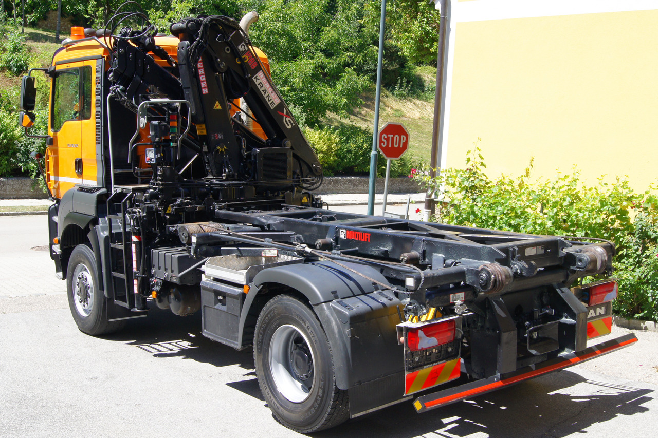 MAN TGA 18.360 BL 4x4/Euro 4/TÜV/HIAB 111/MULTILIFT/Winterdienst - 후크 리프트 트럭, 크레인 트럭 : 사진 4 MAN TGA 18.360 BL 4x4/Euro 4/TÜV/HIAB 111/MULTILIFT/Winterdienst - 후크 리프트 트럭, 크레인 트럭 : 사진 4