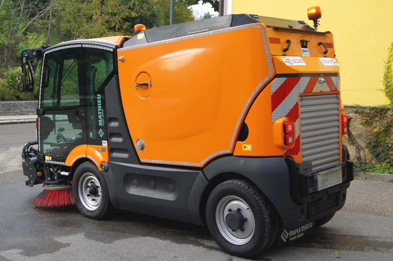 MATHIEU Azura Flex MC210 3-rd brush / EURO 6 / TÜV - 거리 청소 차량 : 사진 5 MATHIEU Azura Flex MC210 3-rd brush / EURO 6 / TÜV - 거리 청소 차량 : 사진 5