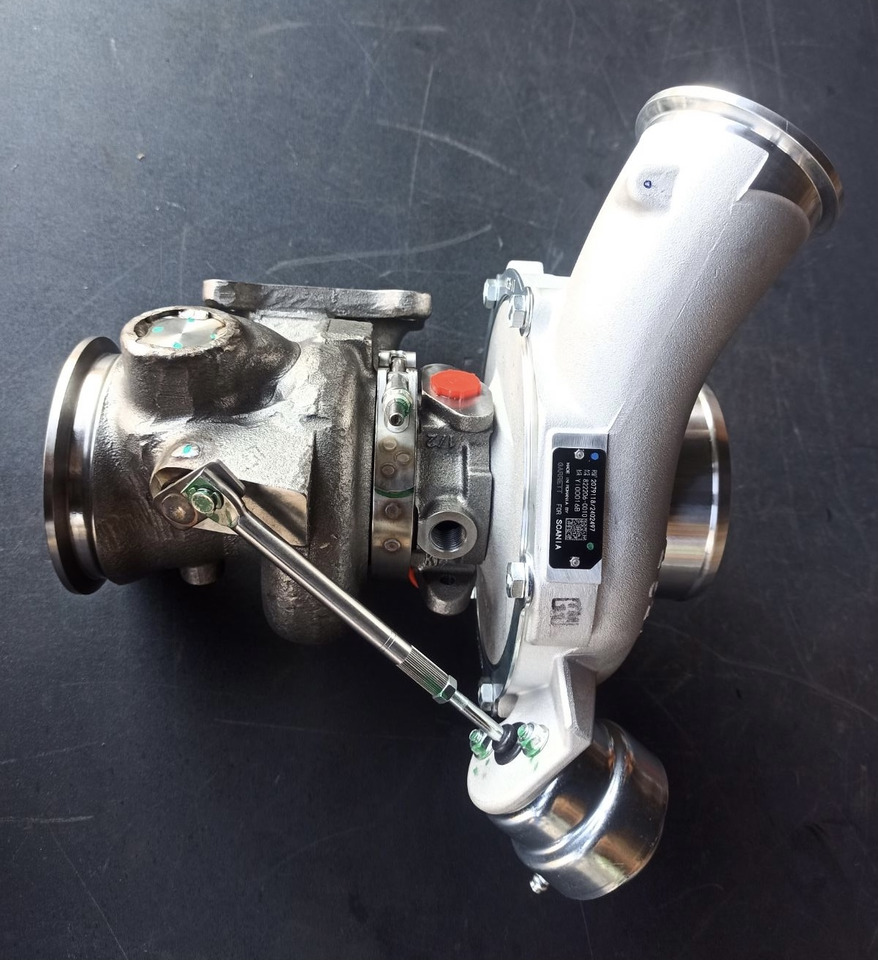 SCANIA TURBOCHARGER OC09 - 2402497 - 터보 트럭 용 : 사진 1 SCANIA TURBOCHARGER OC09 - 2402497 - 터보 트럭 용 : 사진 1