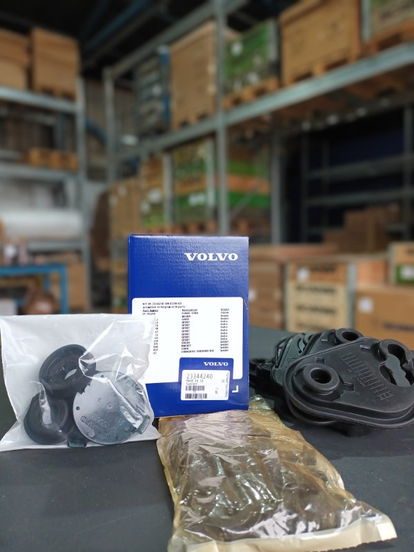 VOLVO SUN VISOR KIT 23344240 - 선 바이저 트럭 용 : 사진 1 VOLVO SUN VISOR KIT 23344240 - 선 바이저 트럭 용 : 사진 1