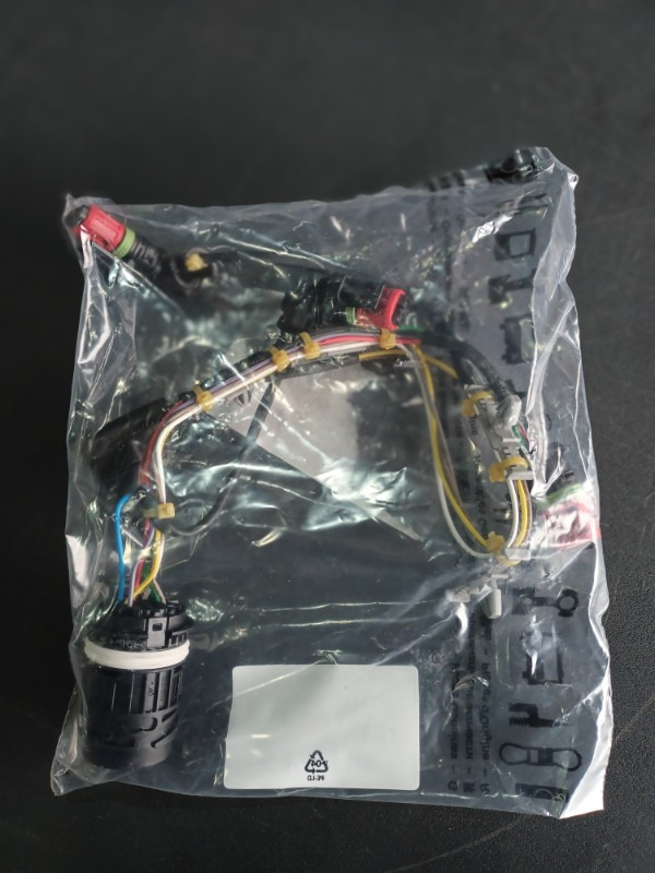 VOLVO WIRING HARNESS 22734348 - 케이블/ 와이어 하니스 트럭 용 : 사진 1 VOLVO WIRING HARNESS 22734348 - 케이블/ 와이어 하니스 트럭 용 : 사진 1