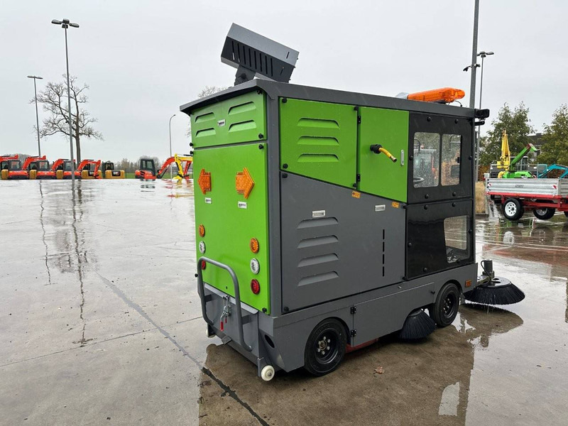 Å koda DY2400 - 거리 청소 차량 : 사진 5 Å koda DY2400 - 거리 청소 차량 : 사진 5