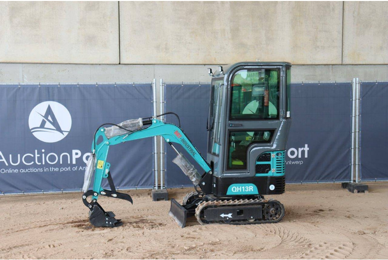 AGT Industrial QH13R - 미니 굴삭기 : 사진 1 AGT Industrial QH13R - 미니 굴삭기 : 사진 1