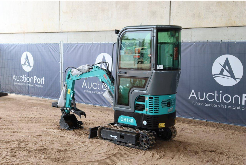 AGT Industrial QH13R - 미니 굴삭기 : 사진 3 AGT Industrial QH13R - 미니 굴삭기 : 사진 3