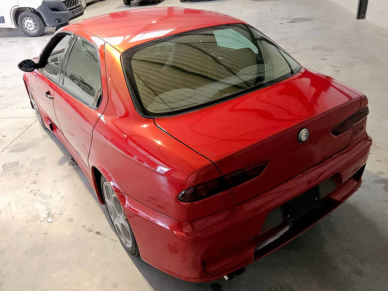 Alfa Romeo 156 GTA - 세단 : 사진 4 Alfa Romeo 156 GTA - 세단 : 사진 4
