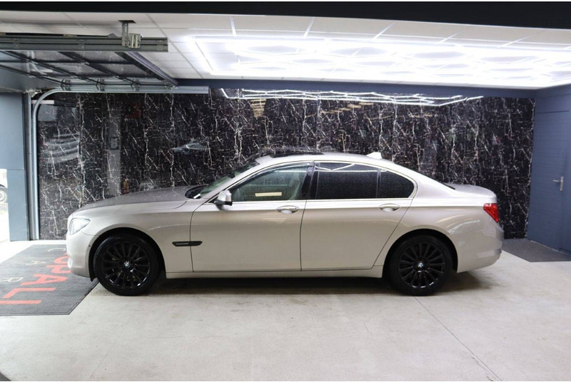 BMW 7 Serie 750i XDRIVE - 세단 : 사진 2 BMW 7 Serie 750i XDRIVE - 세단 : 사진 2