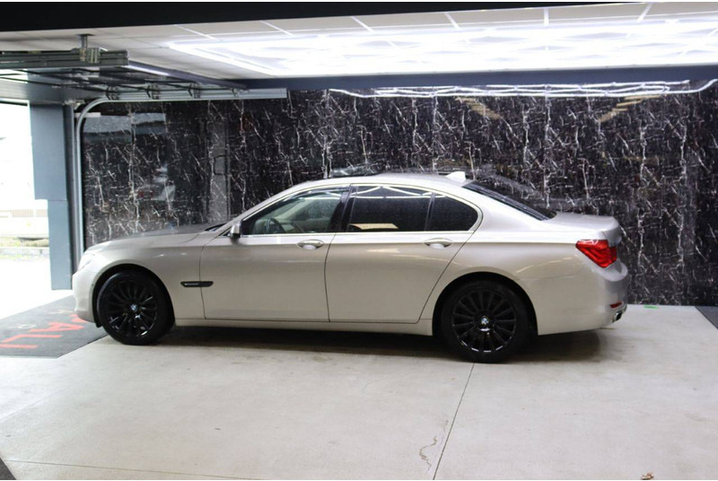 BMW 7 Serie 750i XDRIVE - 세단 : 사진 3 BMW 7 Serie 750i XDRIVE - 세단 : 사진 3