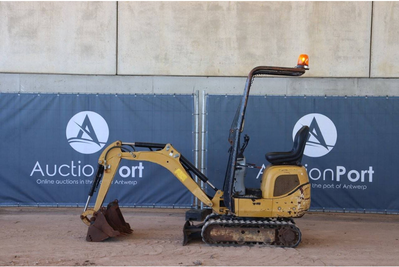 Caterpillar 300.9D - 미니 굴삭기 : 사진 2 Caterpillar 300.9D - 미니 굴삭기 : 사진 2