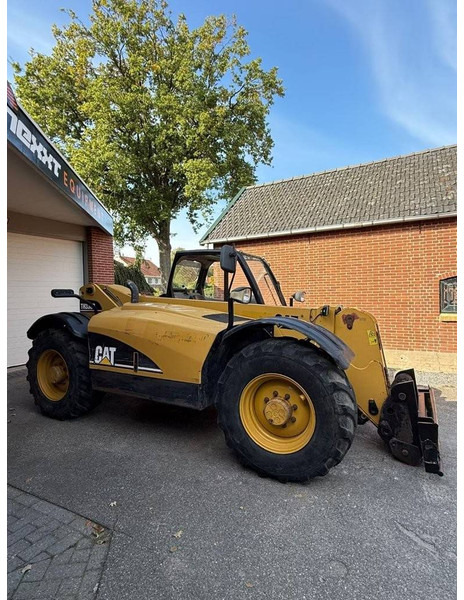 Caterpillar TH330B - 텔레스코픽 핸들러 : 사진 2 Caterpillar TH330B - 텔레스코픽 핸들러 : 사진 2