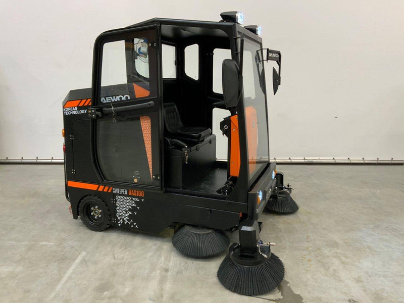 Daewoo DAS100 - 거리 청소 차량 : 사진 2 Daewoo DAS100 - 거리 청소 차량 : 사진 2
