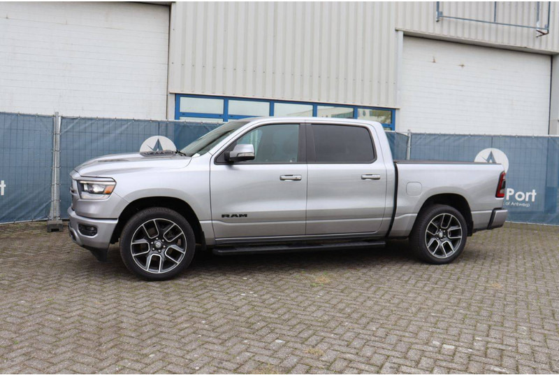 Dodge Ram 1500 1500 Sport 4x4 - 차량 : 사진 1 Dodge Ram 1500 1500 Sport 4x4 - 차량 : 사진 1