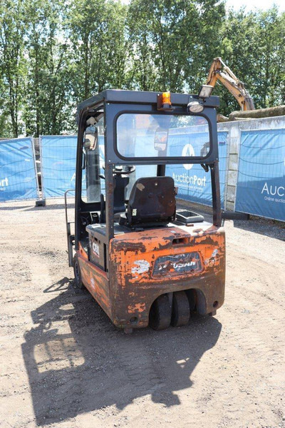 Doosan B15T-5 - 전기 지게차 : 사진 4 Doosan B15T-5 - 전기 지게차 : 사진 4