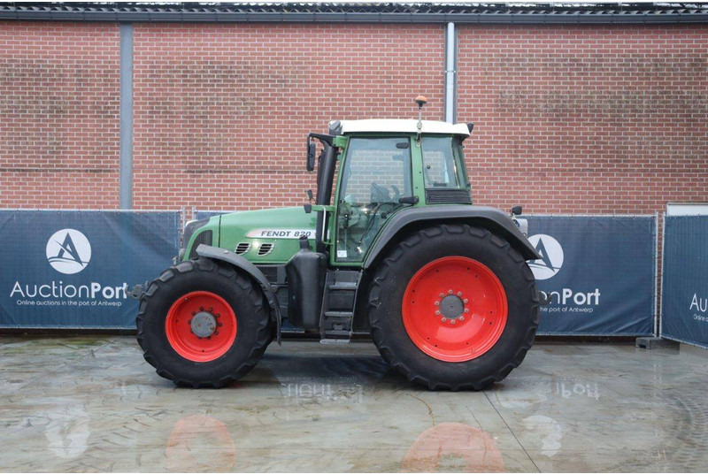 Fendt 820 Vario TMS - 장궤형 트랙터 : 사진 2 Fendt 820 Vario TMS - 장궤형 트랙터 : 사진 2