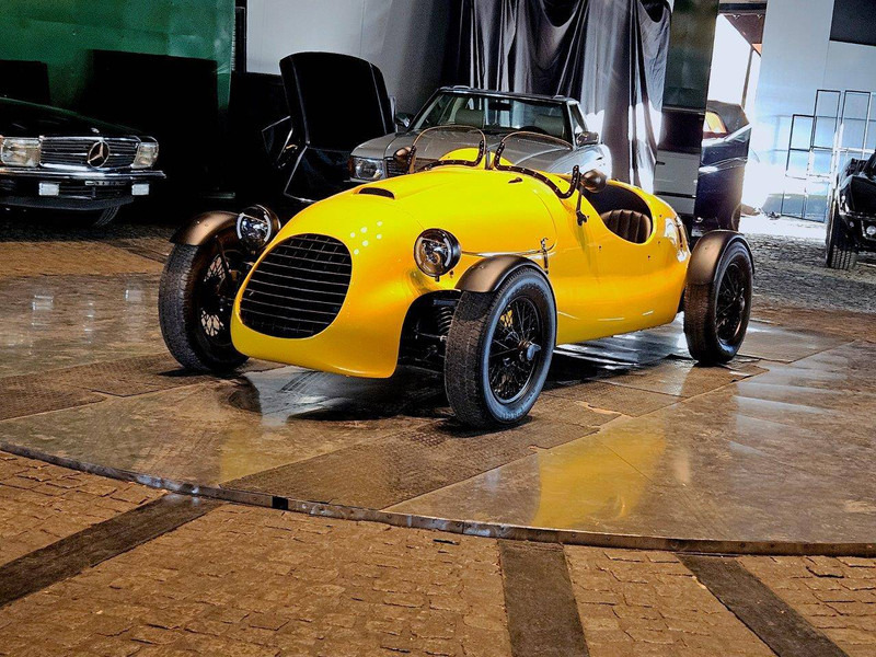 Ferrari Vintage Racer Ferrari-hommage Triumph - 세단 : 사진 1 Ferrari Vintage Racer Ferrari-hommage Triumph - 세단 : 사진 1