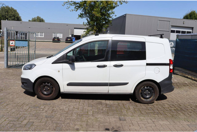 Ford Transit Courier - 패널 밴 : 사진 2 Ford Transit Courier - 패널 밴 : 사진 2