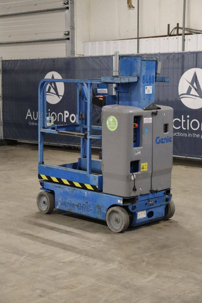 Genie GRC-12 - 수직 마스트 리프트 : 사진 4 Genie GRC-12 - 수직 마스트 리프트 : 사진 4