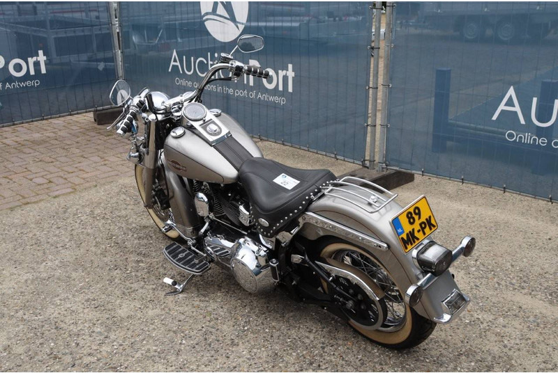 Harley-Davidson Heritage Softail Classic FLSTC - 오토바이 : 사진 4 Harley-Davidson Heritage Softail Classic FLSTC - 오토바이 : 사진 4