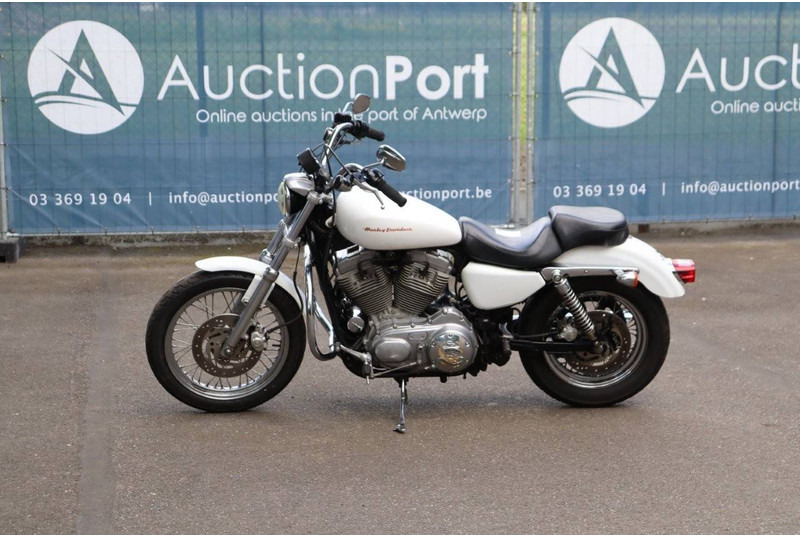 Harley-Davidson Sporster XL883 - 오토바이 : 사진 1 Harley-Davidson Sporster XL883 - 오토바이 : 사진 1