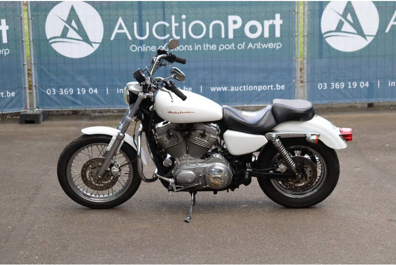 Harley-Davidson Sporster XL883 - 오토바이 : 사진 2 Harley-Davidson Sporster XL883 - 오토바이 : 사진 2