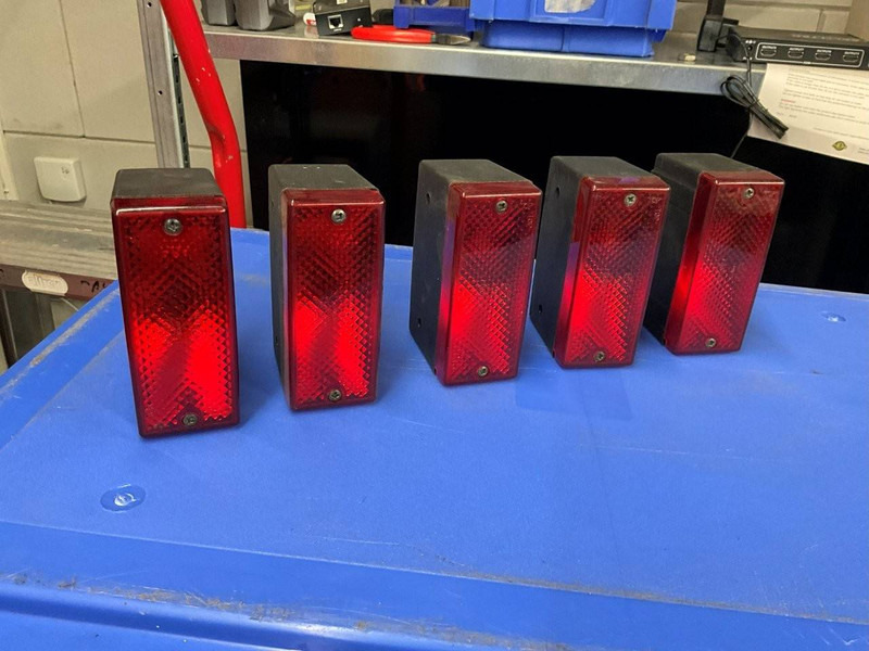 Hella - 부착물 : 사진 1 Hella - 부착물 : 사진 1