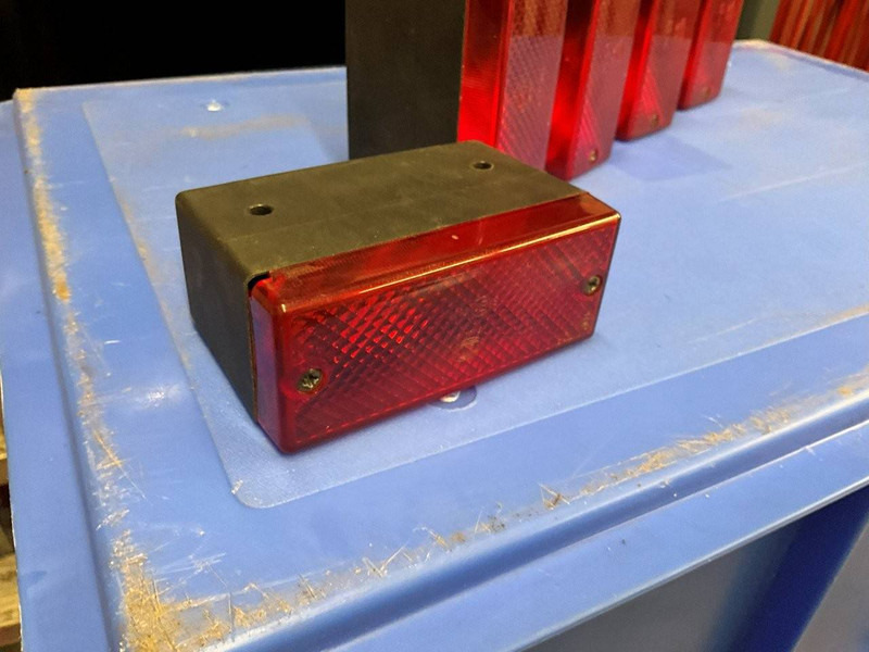 Hella - 부착물 : 사진 3 Hella - 부착물 : 사진 3