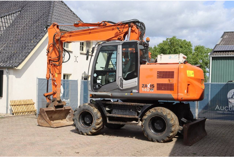 Hitachi ZX140W-3 - 휠 굴삭기 : 사진 3 Hitachi ZX140W-3 - 휠 굴삭기 : 사진 3