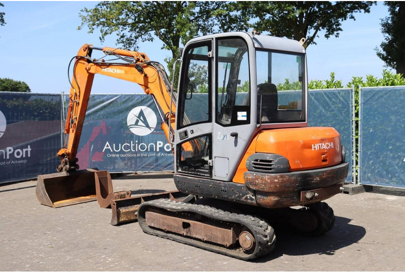 Hitachi ZX35 - 크롤러 굴삭기 : 사진 4 Hitachi ZX35 - 크롤러 굴삭기 : 사진 4
