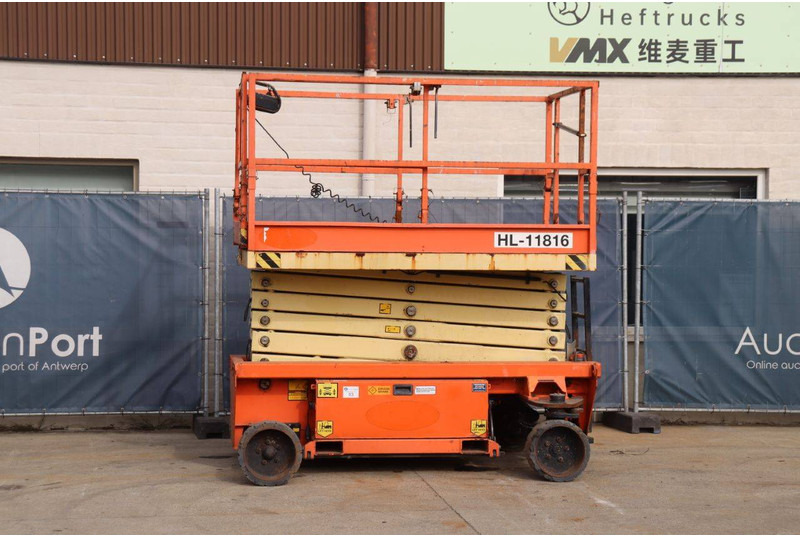 Holland lift ECOSTAR HL-11816 - 시저 리프트 : 사진 1 Holland lift ECOSTAR HL-11816 - 시저 리프트 : 사진 1