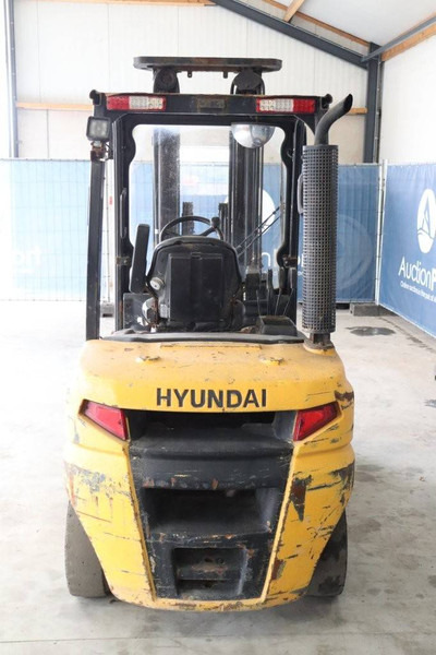 Hyundai 30D-9E - 디젤 지게차 : 사진 5 Hyundai 30D-9E - 디젤 지게차 : 사진 5
