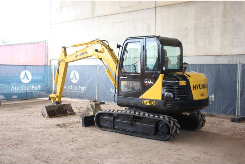 Hyundai R60-7 - 크롤러 굴삭기 : 사진 3 Hyundai R60-7 - 크롤러 굴삭기 : 사진 3
