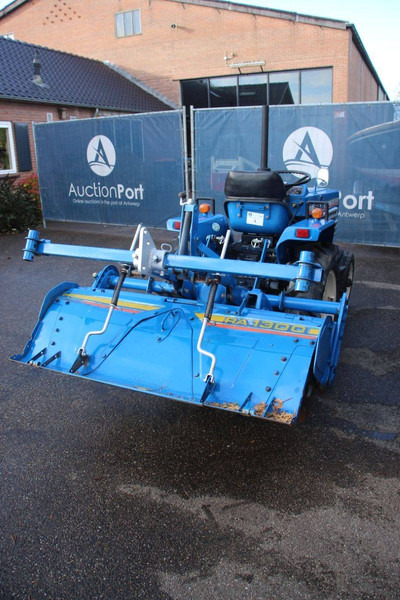 Iseki TU1600 - 장궤형 트랙터 : 사진 5 Iseki TU1600 - 장궤형 트랙터 : 사진 5