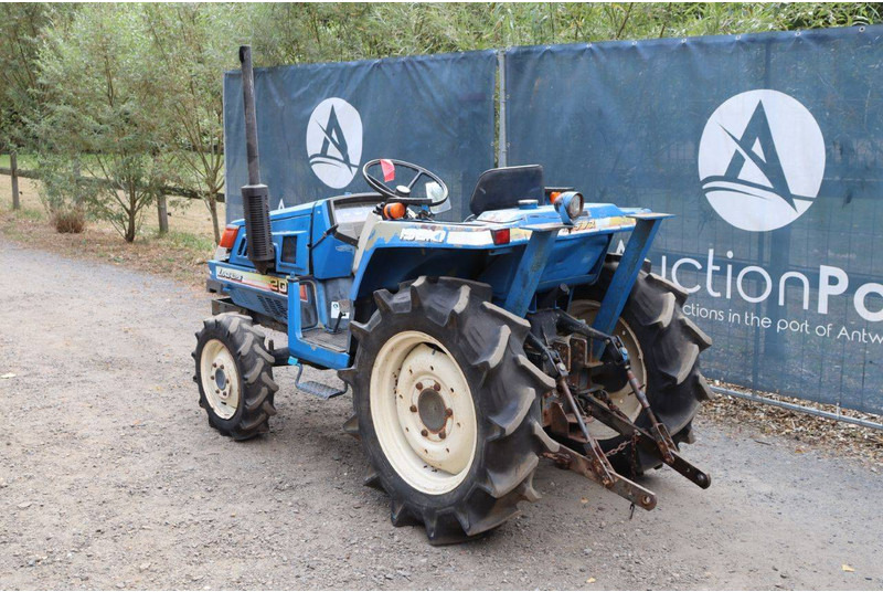 Iseki TU180F - 장궤형 트랙터 : 사진 4 Iseki TU180F - 장궤형 트랙터 : 사진 4