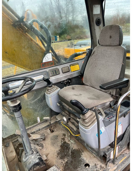 JCB JS160W - 휠 굴삭기 : 사진 5 JCB JS160W - 휠 굴삭기 : 사진 5