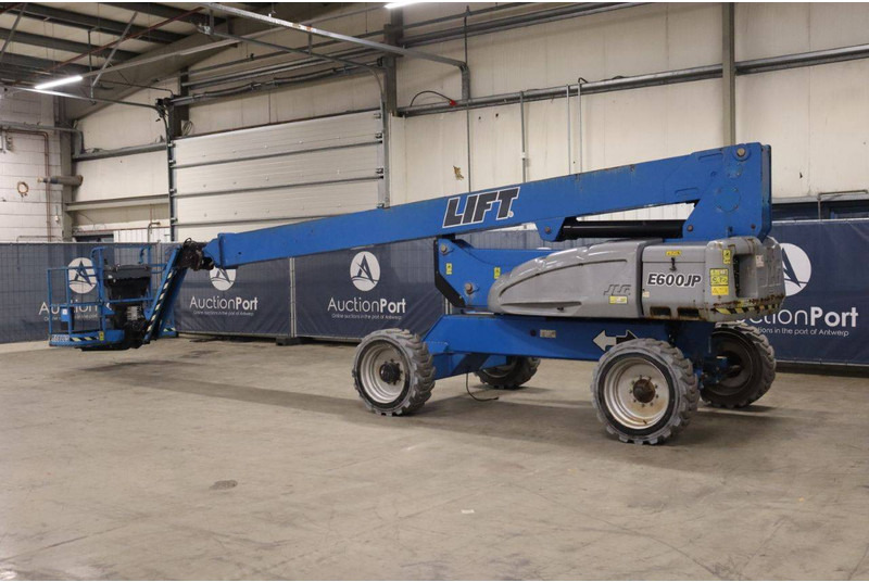 JLG E600JP - 텔레스코픽 붐 : 사진 4 JLG E600JP - 텔레스코픽 붐 : 사진 4