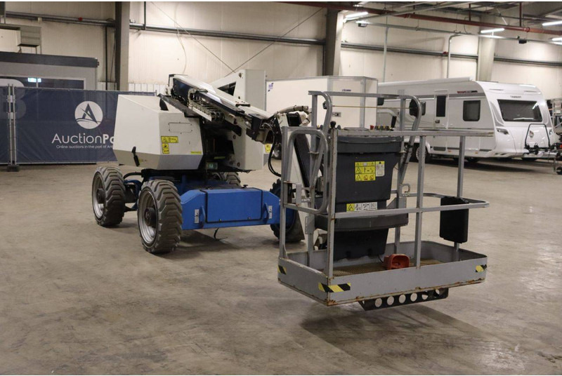 관절 붐 JLG H340AJ 4 WD : 사진 7 관절 붐 JLG H340AJ 4 WD : 사진 7