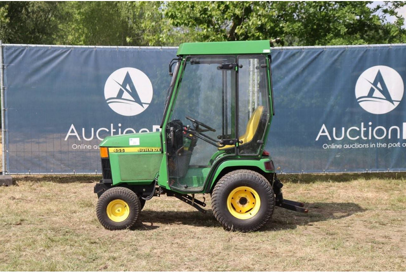 John Deere 455 - 장궤형 트랙터 : 사진 2 John Deere 455 - 장궤형 트랙터 : 사진 2