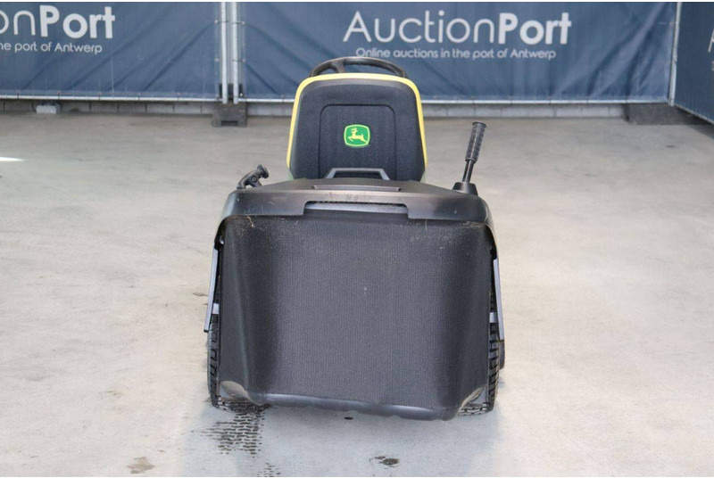 John Deere X166R - 정원 모어 : 사진 4 John Deere X166R - 정원 모어 : 사진 4