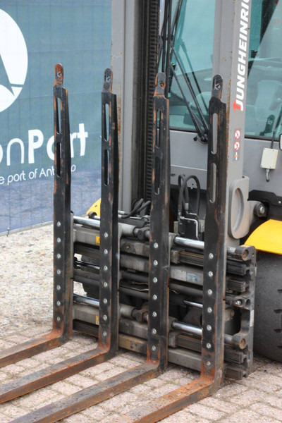 LPG 지게차 Jungheinrich TFG 435s : 사진 10