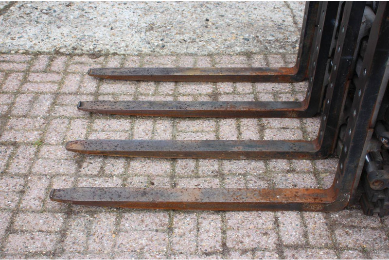 LPG 지게차 Jungheinrich TFG 435s : 사진 12