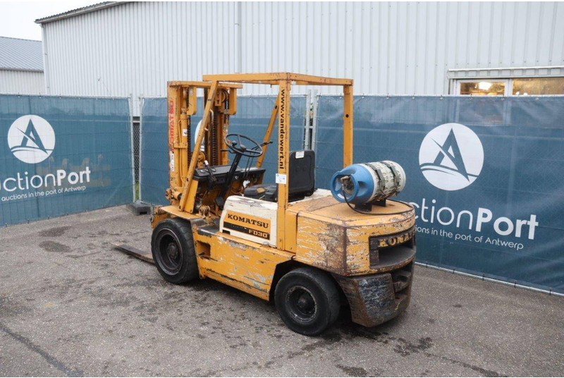 Komatsu FG30-8 - LPG 지게차 : 사진 3 Komatsu FG30-8 - LPG 지게차 : 사진 3