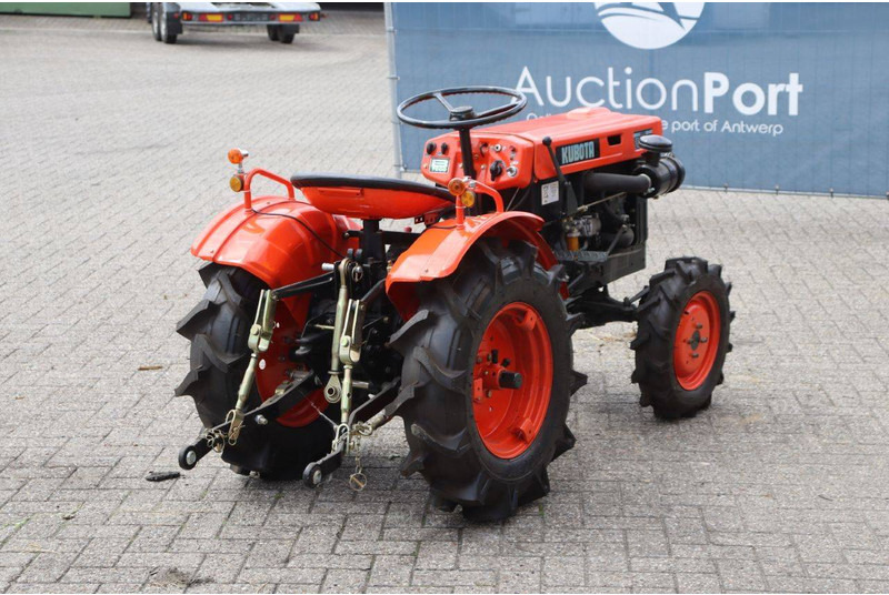장궤형 트랙터 Kubota B7000 : 사진 6 장궤형 트랙터 Kubota B7000 : 사진 6