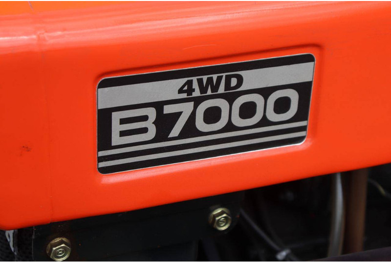 장궤형 트랙터 Kubota B7000 : 사진 15 장궤형 트랙터 Kubota B7000 : 사진 15