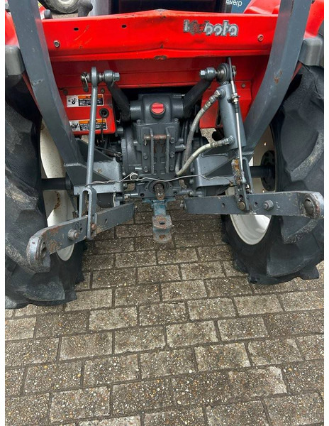 Kubota GL240 - 장궤형 트랙터 : 사진 3 Kubota GL240 - 장궤형 트랙터 : 사진 3