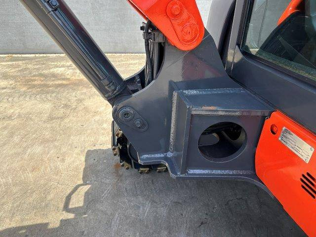 크롤러 굴삭기 Kubota KX155-5 : 사진 14