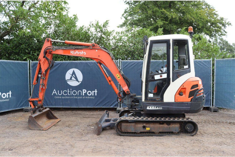 Kubota KX91-3α2 - 크롤러 굴삭기 : 사진 2 Kubota KX91-3α2 - 크롤러 굴삭기 : 사진 2