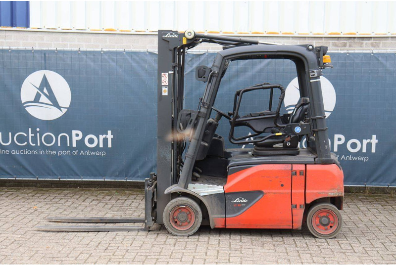 Linde E16P-02 - 전기 지게차 : 사진 2 Linde E16P-02 - 전기 지게차 : 사진 2