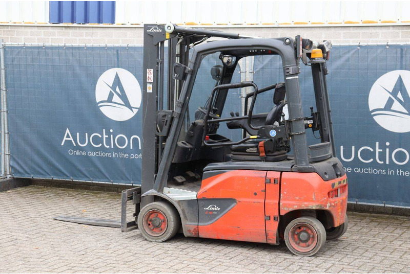 Linde E16P-02 - 전기 지게차 : 사진 3 Linde E16P-02 - 전기 지게차 : 사진 3
