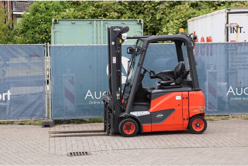 Linde E18 EVO - 전기 지게차 : 사진 1 Linde E18 EVO - 전기 지게차 : 사진 1