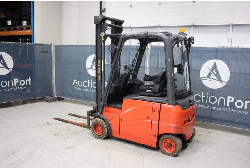 Linde E18PH-01 - 전기 지게차 : 사진 3 Linde E18PH-01 - 전기 지게차 : 사진 3