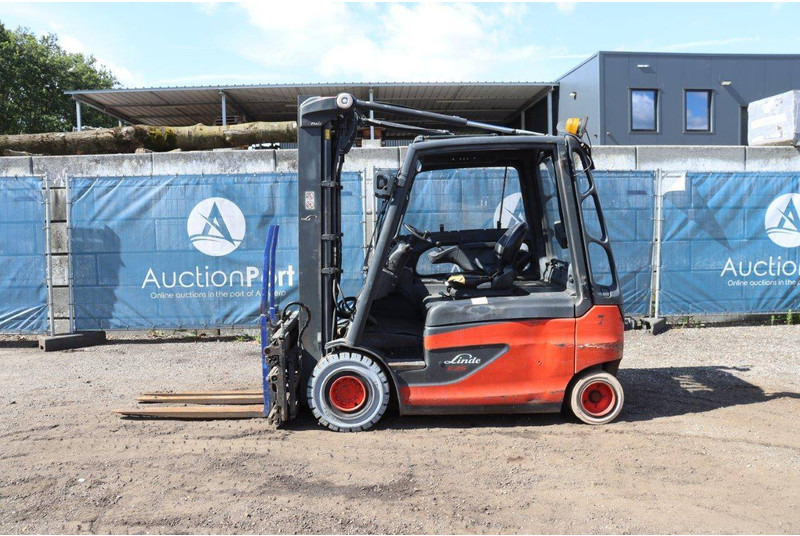 Linde E25L-01 - 전기 지게차 : 사진 2 Linde E25L-01 - 전기 지게차 : 사진 2